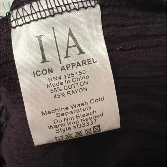 Large black short romper with embroidery - Picture 4 of 4